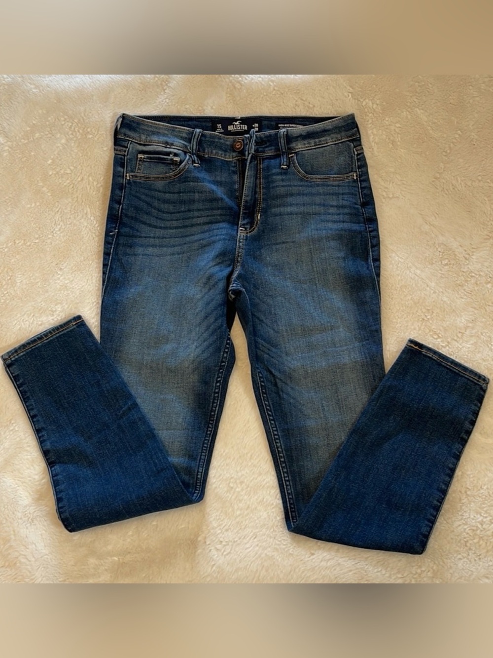 Hollister Women's Medium/Dark Blue Skinny Jeans NWOT